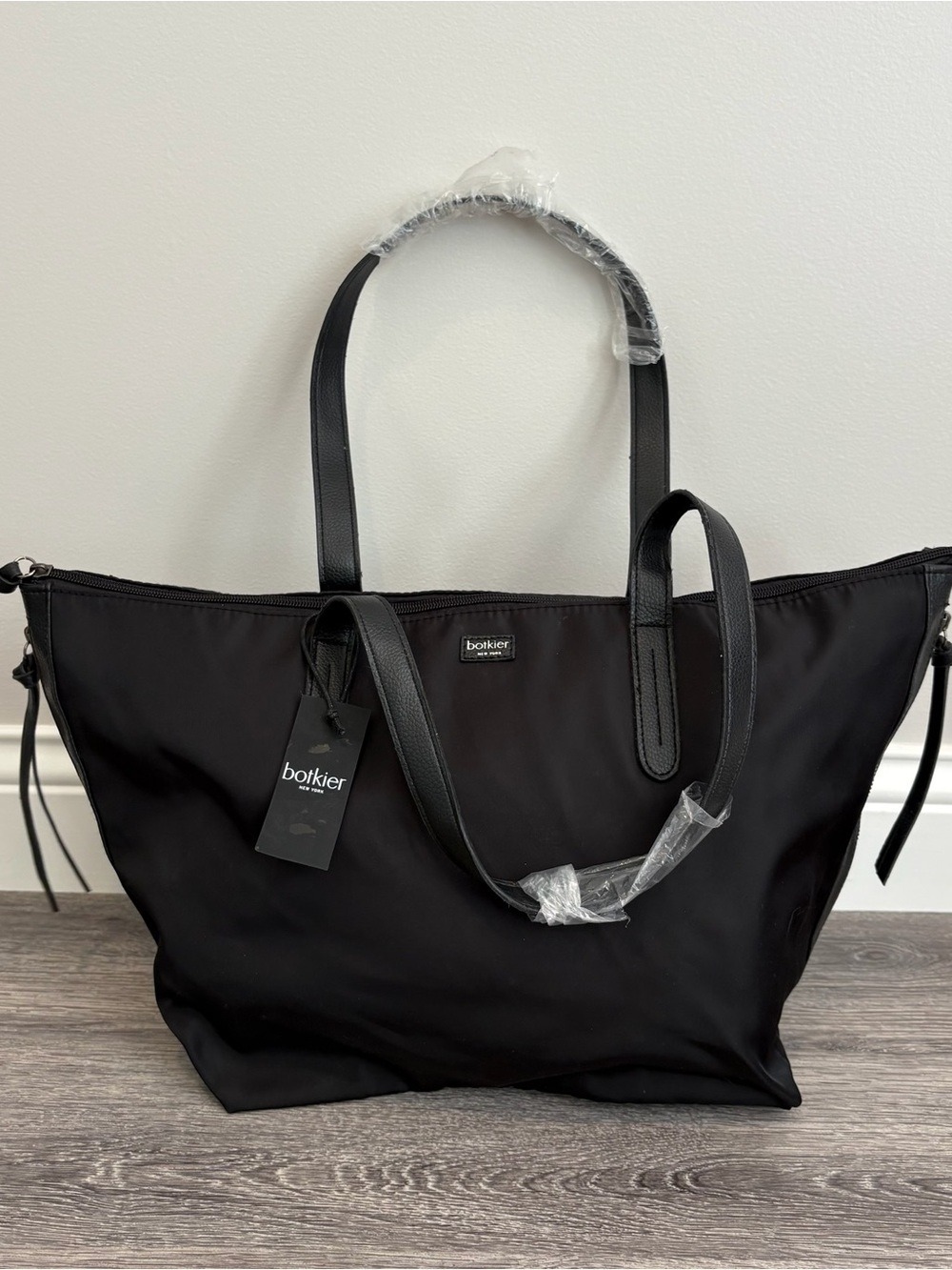 NWT Botkier New York Black Nylon Bond Tote Bag Leather Trim Zip Top